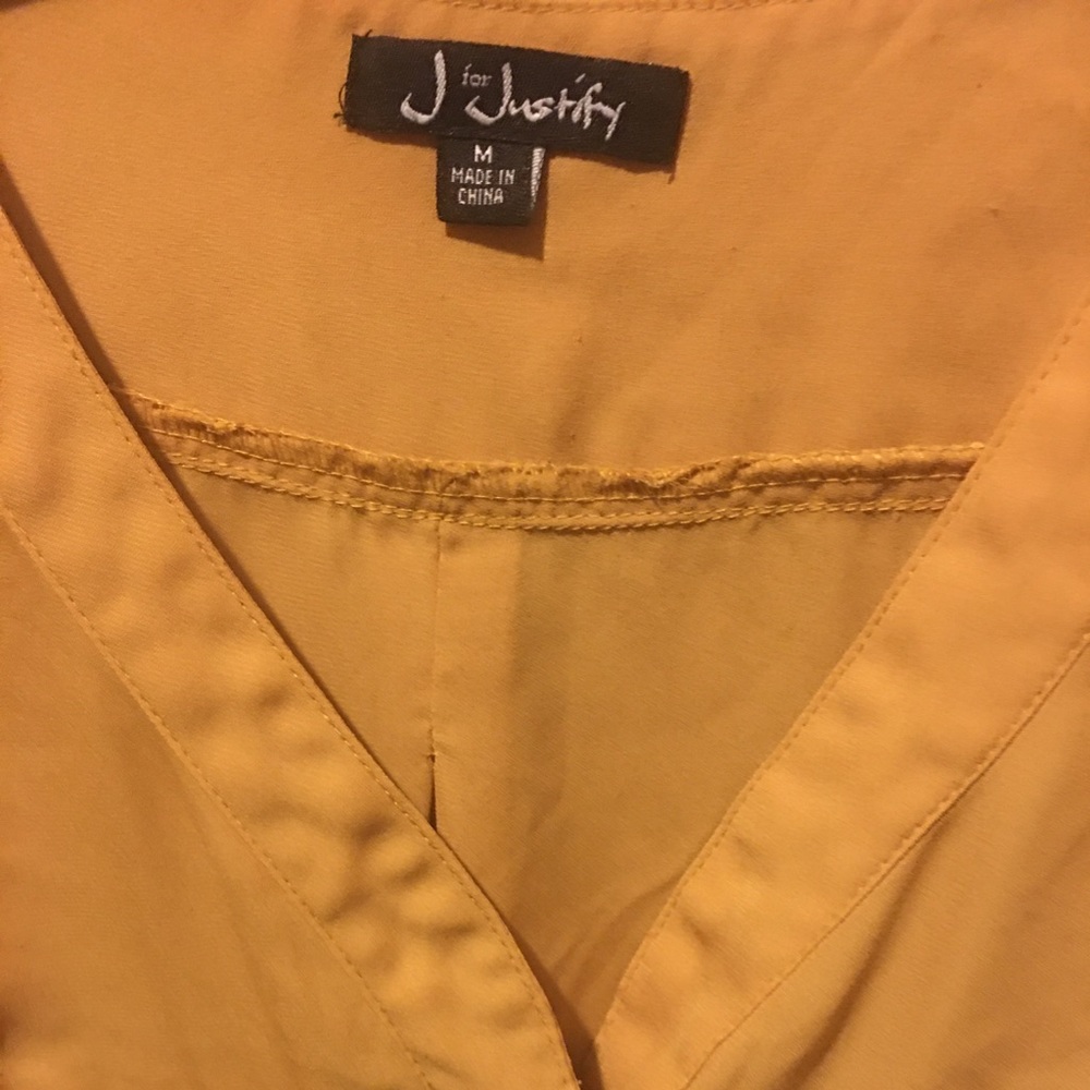 Tops - Picture 2 of 5